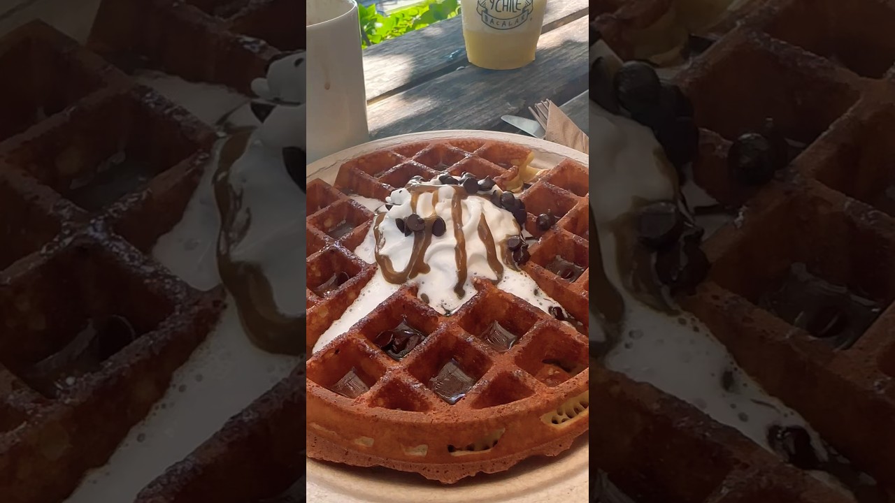 Desayuno en Mango y Chile, Bacalar: Cappuccino y Waffle 🍫☕ #Cortos