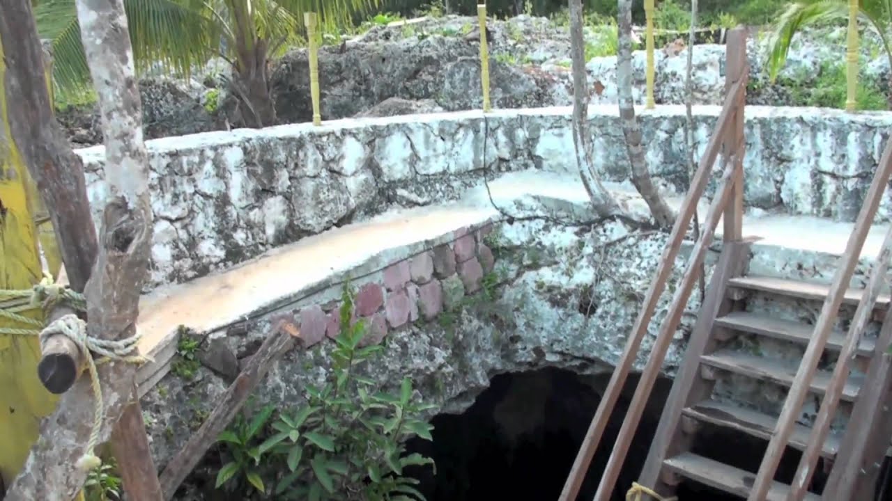 Cenote La Noria