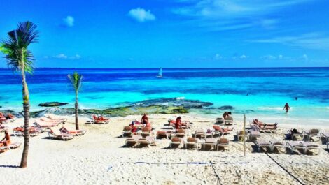 p98da79i 5FRYLpPC 23927228299 de2e6c2ec9 k Renta de autos en Cancún: ¿A quién elegir?