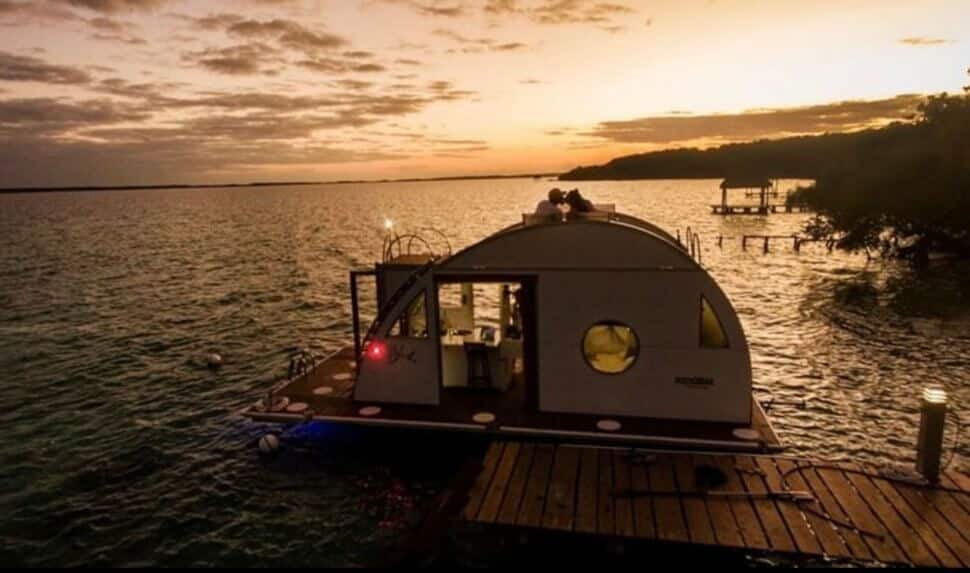 Casa flotante en bacalar