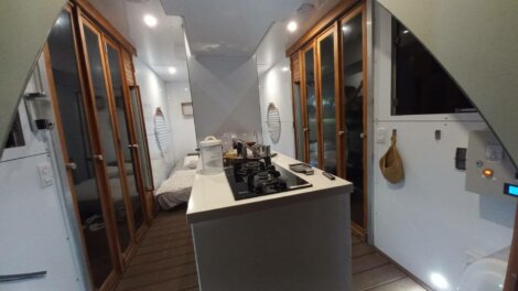 fecd4c14 7666 4aff bf7f feb3b4098c04 Conoce la Casa Flotante en Bacalar: Fotos, precio y más (2025)