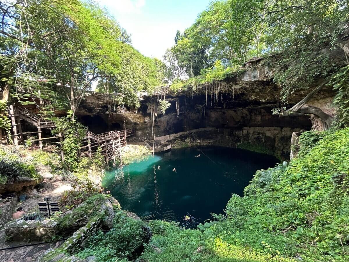 Los 10 Mejores Cenotes de Yucatán (2025): Guía con Precios, Ubicación y Consejos cenote zaci 3 Los 10 Mejores Cenotes de Yucatán (2025): Guía con Precios, Ubicación y Consejos