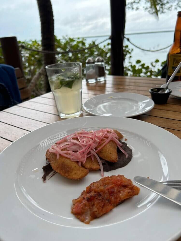 😋 Los Hechizos Bacalar — Menú, precios, fotos y opiniones Gallery Image